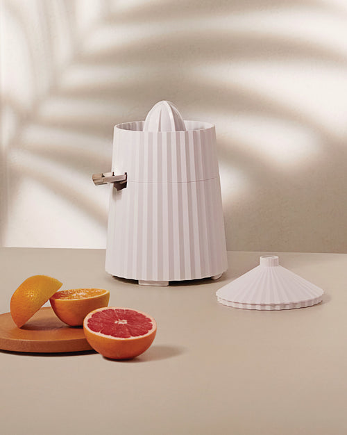 Plissé white Electric citrus-squeezer. European plug. Alessi 1