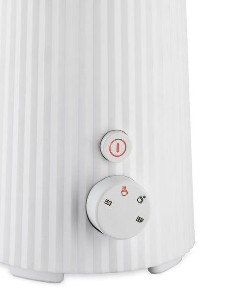 Plissé white Multi-function milk frother. British plug Alessi 4