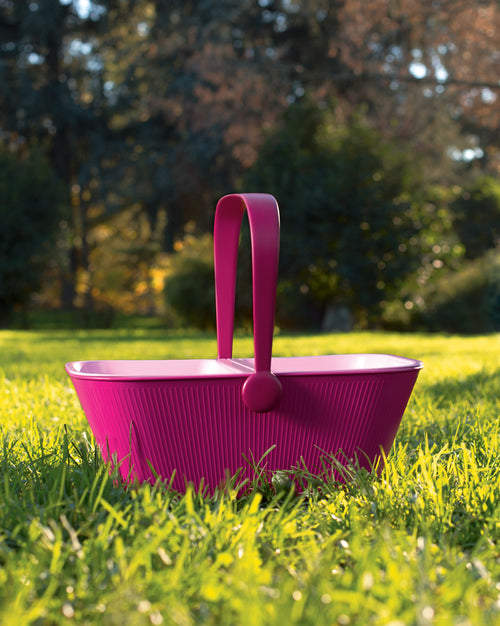 PetNic Pomegranate Travel organizer for pets Alessi 1